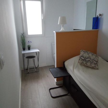 Alquilo Habitacion Individual Con Aseo Privado Solo Chicas, Only Girls Valencia Luaran gambar