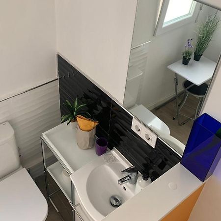 Alquilo Habitacion Individual Con Aseo Privado Solo Chicas, Only Girls Valencia Luaran gambar