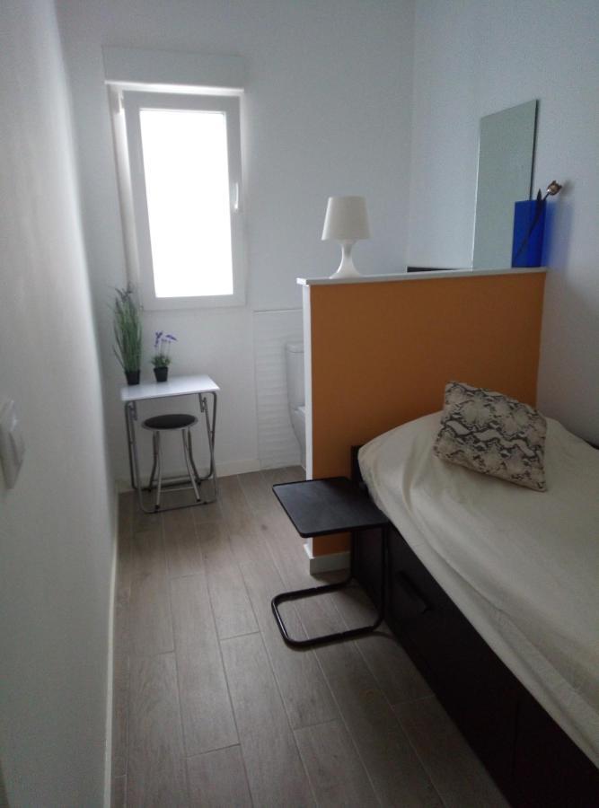 Alquilo Habitacion Individual Con Aseo Privado Solo Chicas, Only Girls Valencia Luaran gambar
